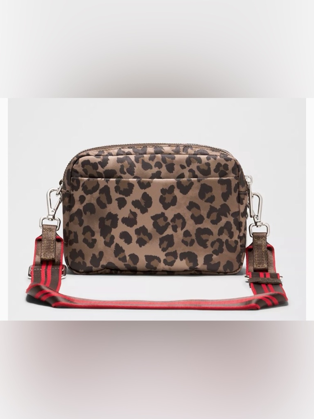 Lululemon Everywhere Crossbody Bag in Animal Print - Picture 2 of 6
